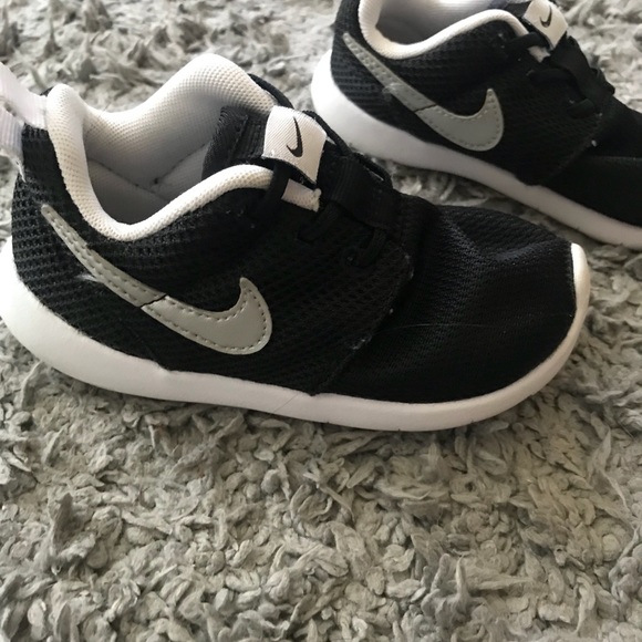 Roshe rum toddler black 8C - Picture 4 of 5